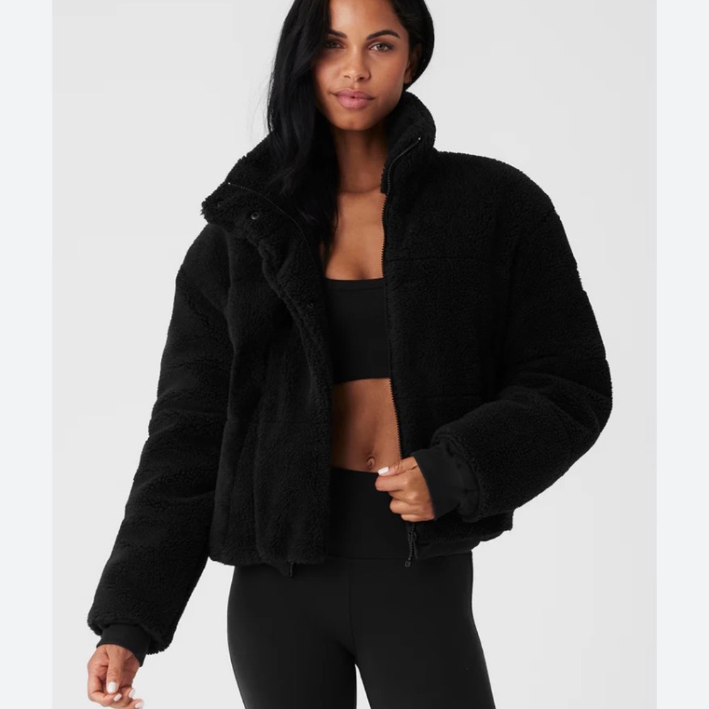 NWT Alo Sherpa snow angel puffer